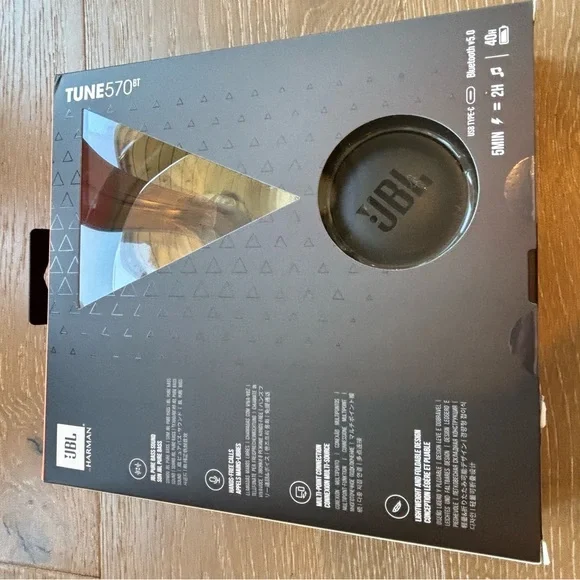 JBL Tune 570BT Wireless Headphones - Black - Picture 2 of 3